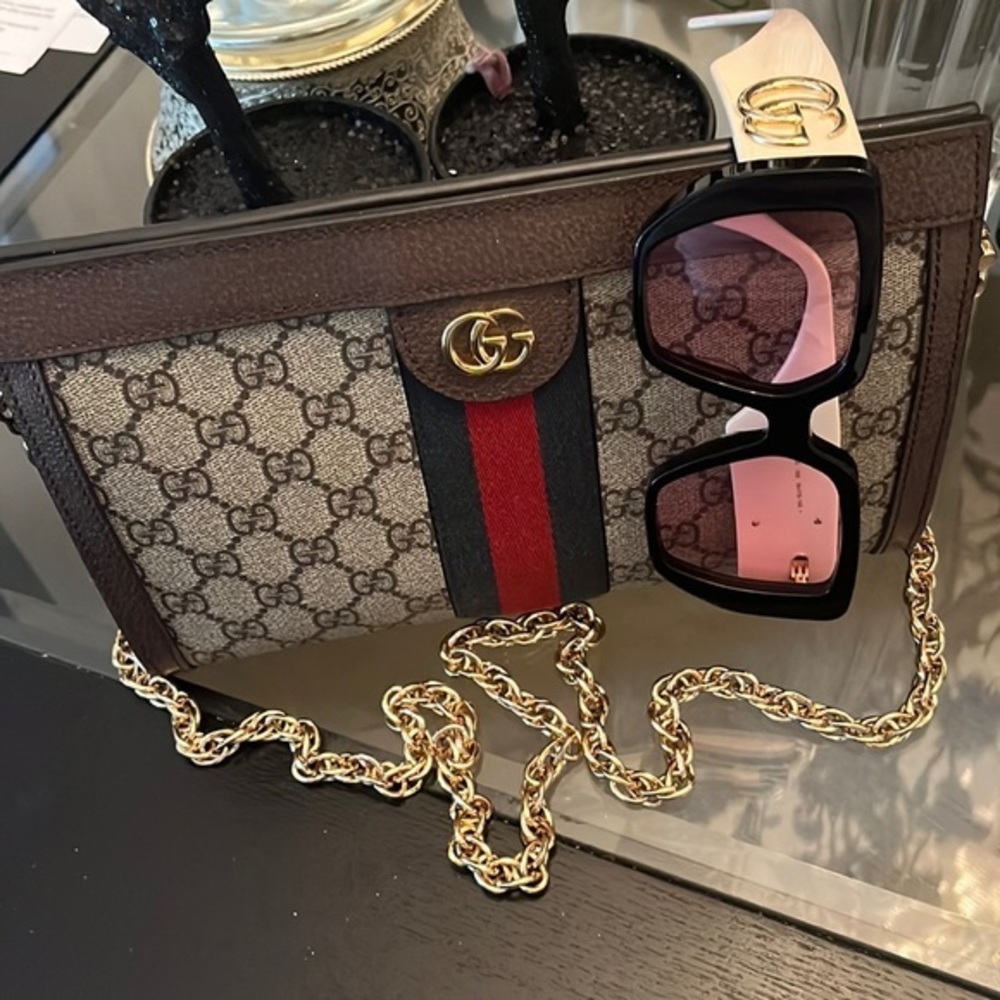 Gucci Sunglasses - Picture 3 of 10